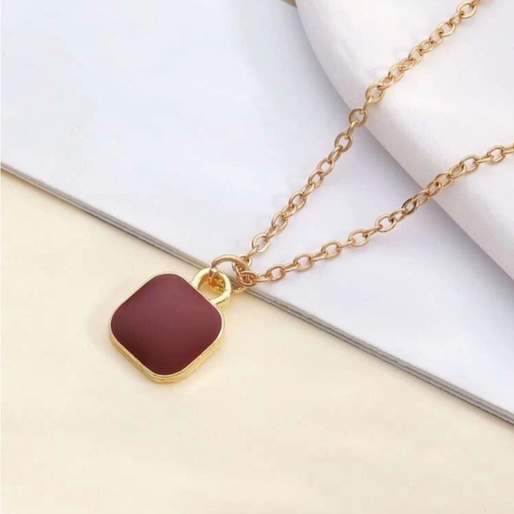 WINE PENDANT GOLD NECKLACE - Picture 1 of 4